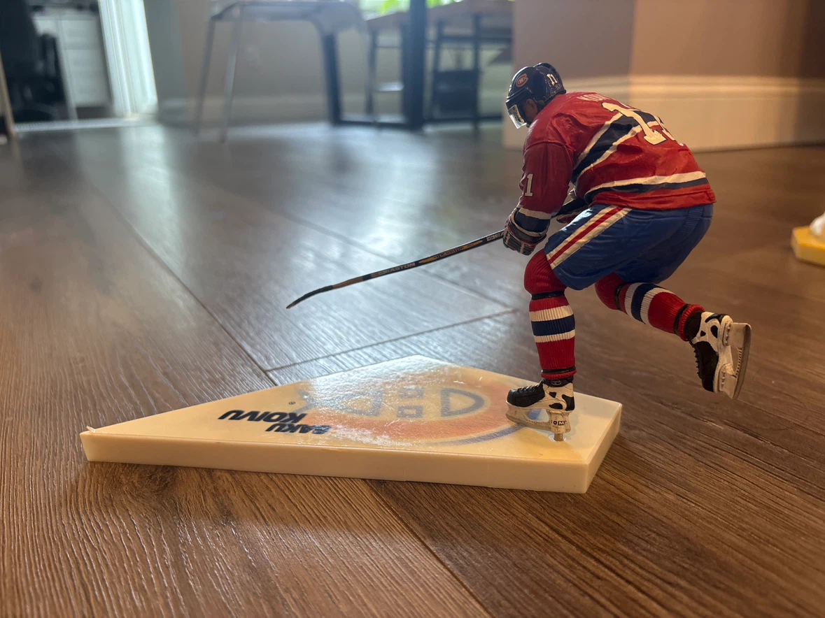 Saku Koivu Montreal Canadiens Hockey Figurine - photo 2