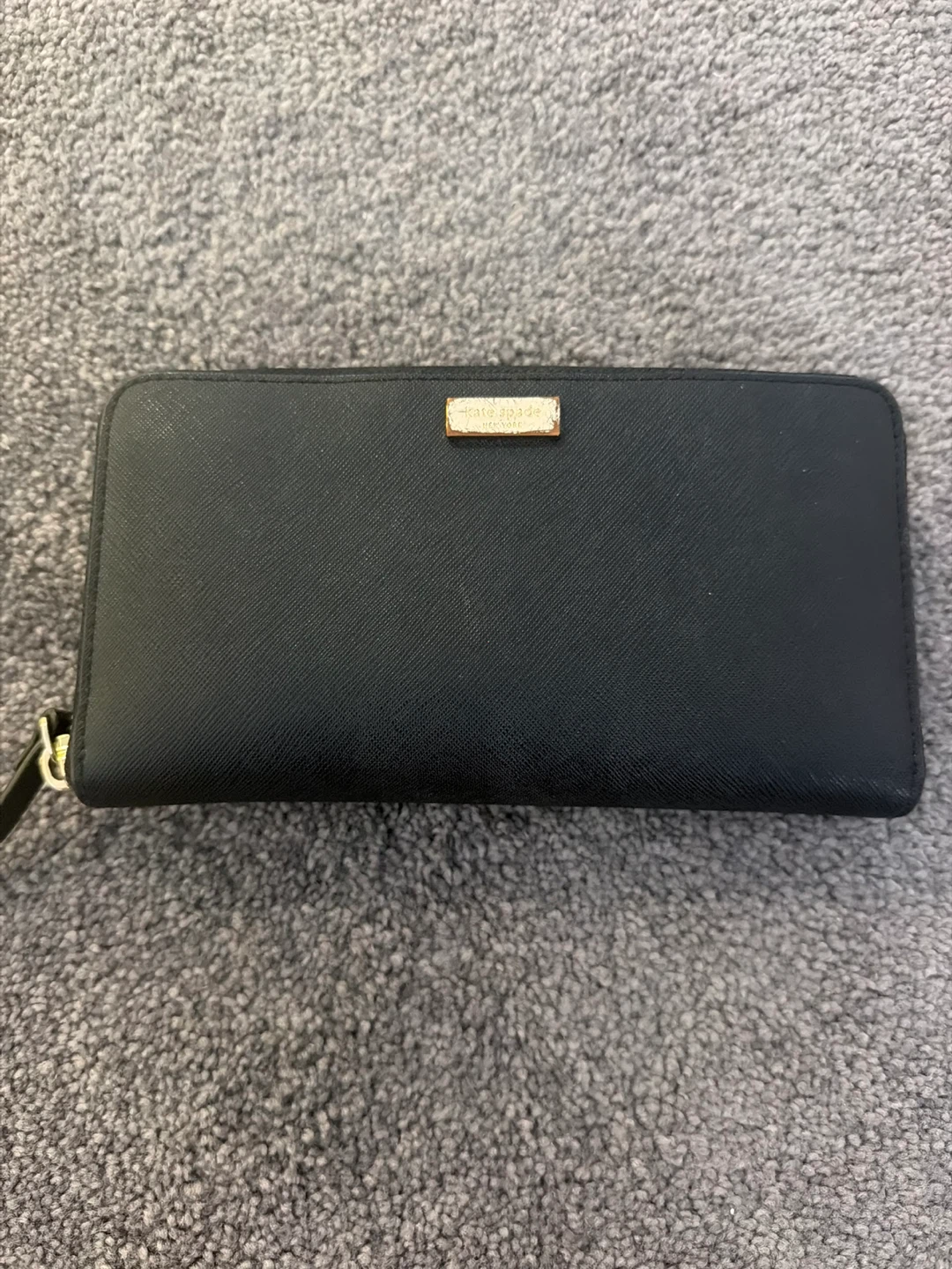 Kate Spade New York black zip around wallet