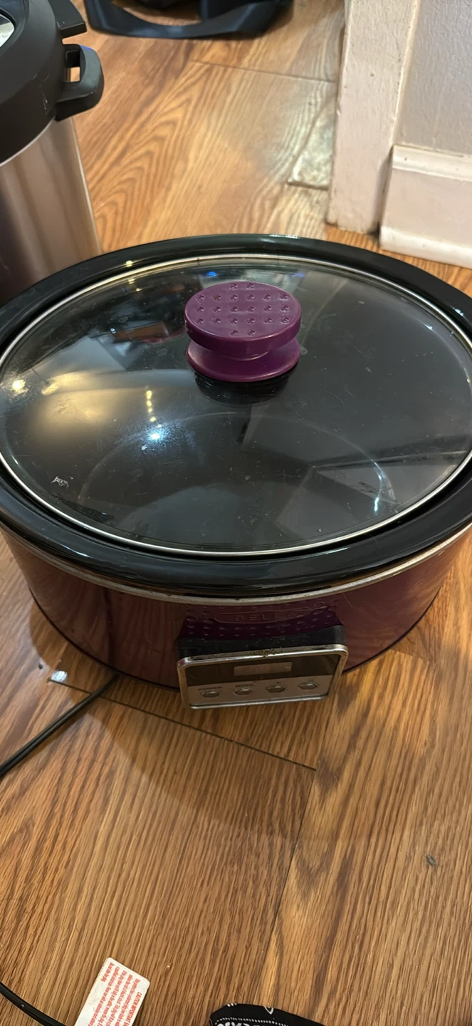 Slow cooker