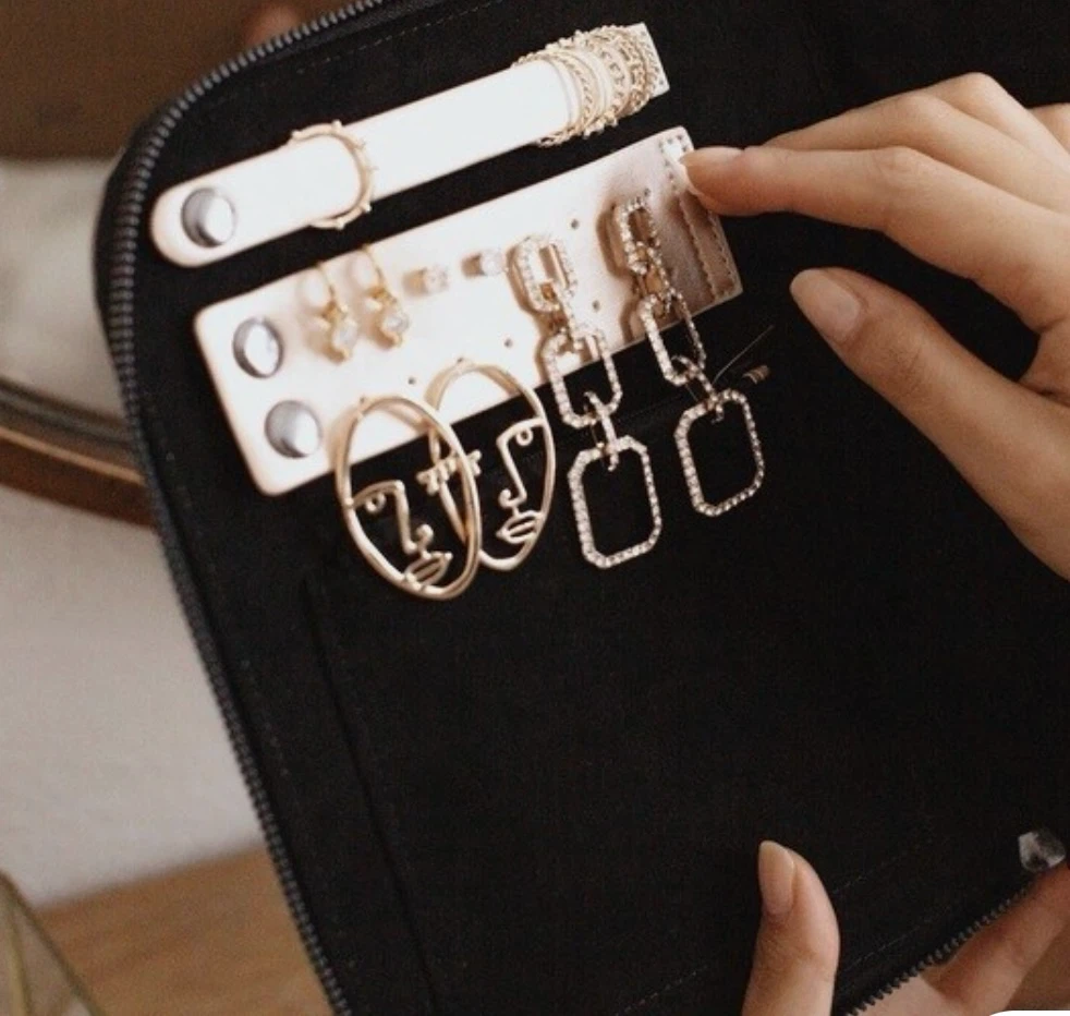 Halston Travel Jewelry Organizer