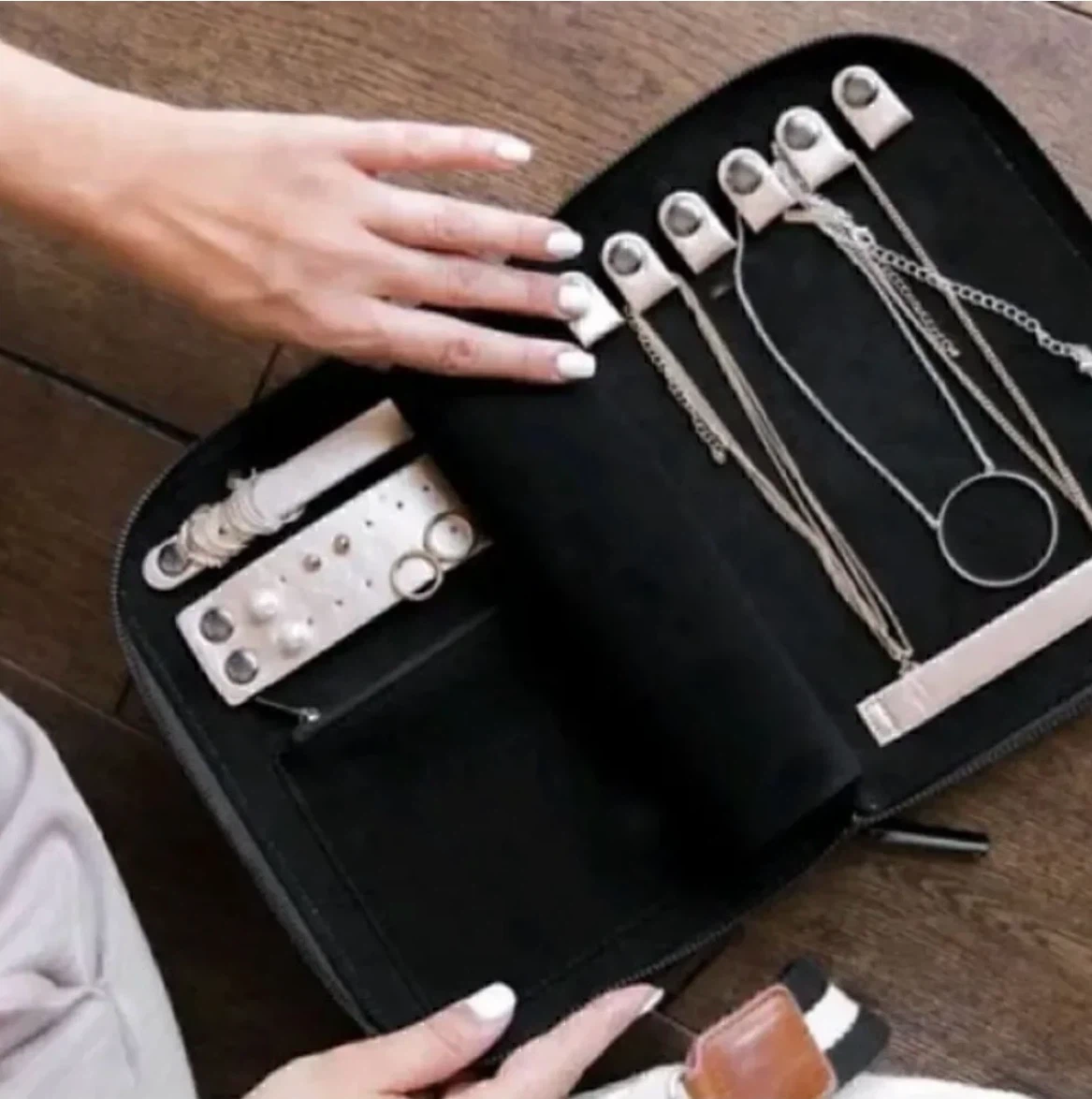 Halston Travel Jewelry Organizer - photo 2