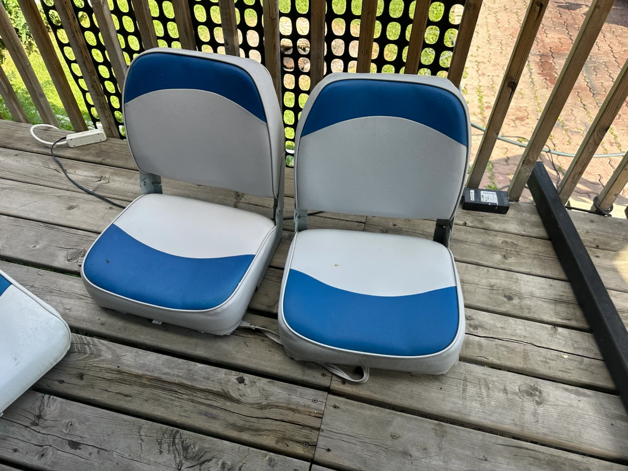 4 boat seats