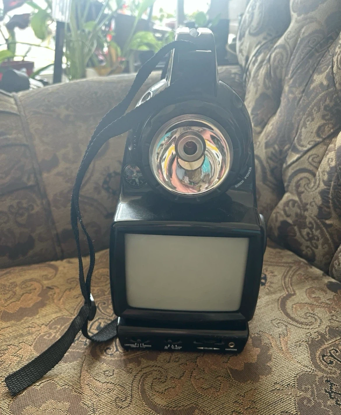 Curtis 3-Way Portable Radio, TV, Flashlight, and Lantern