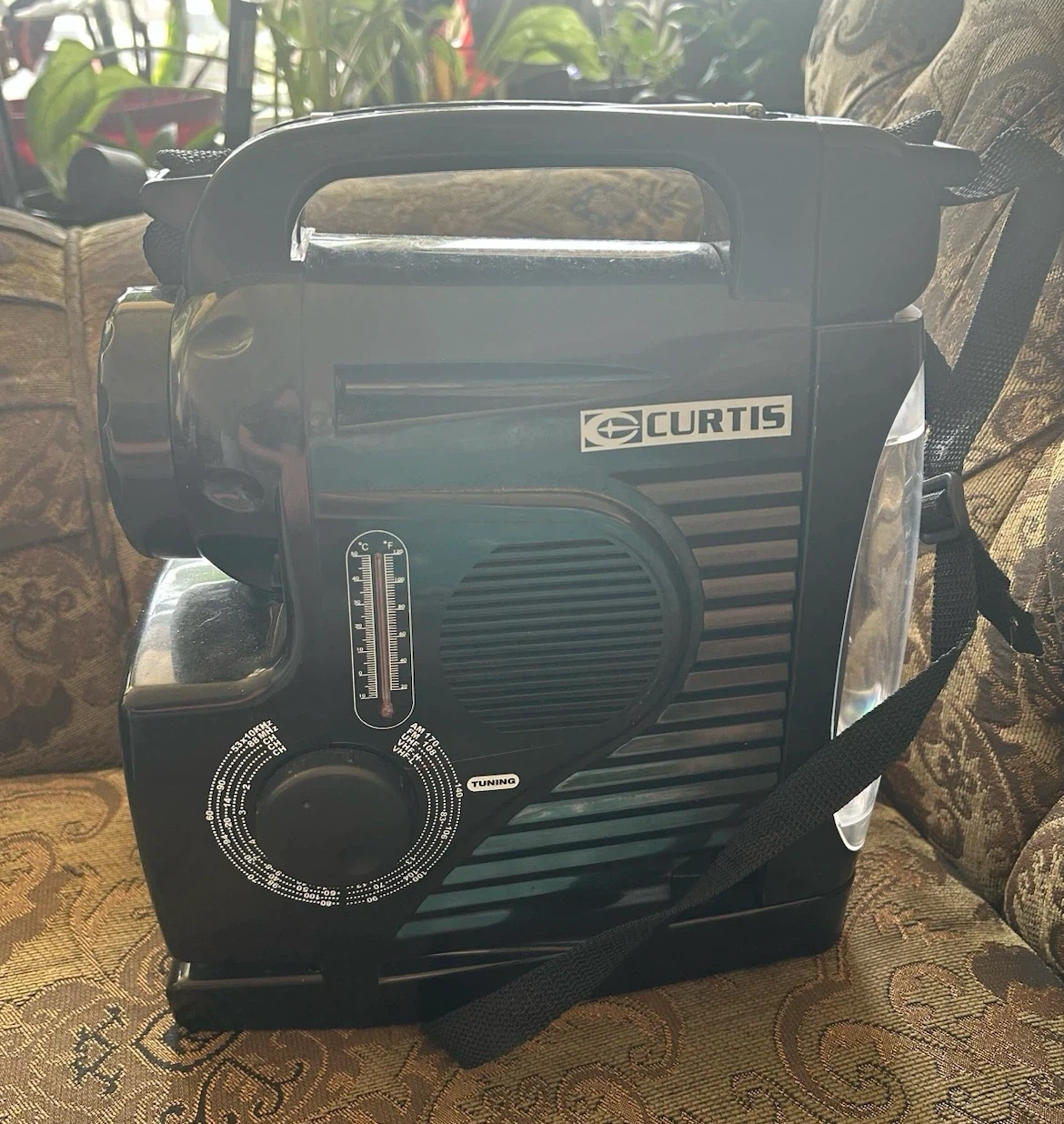 Curtis 3-Way Portable Radio, TV, Flashlight, and Lantern - photo 2