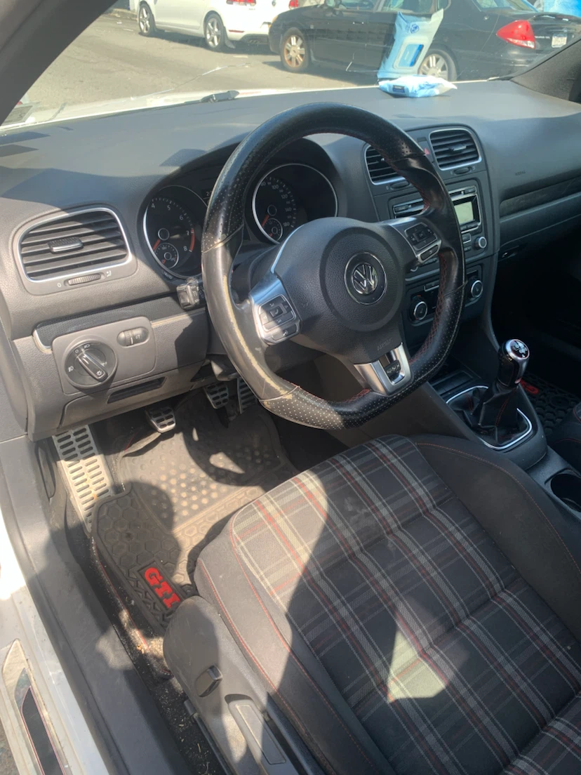 2014 White Volkswagen GTI Hatchback