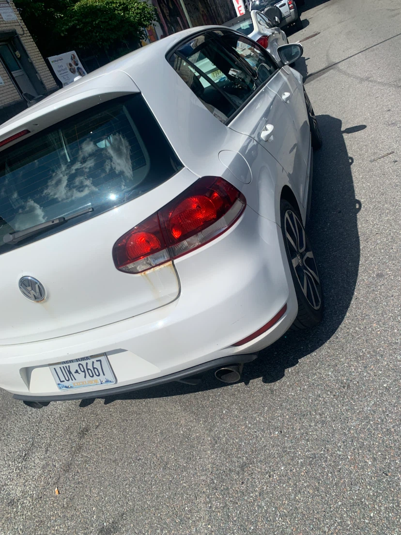 2014 White Volkswagen GTI Hatchback - photo 2