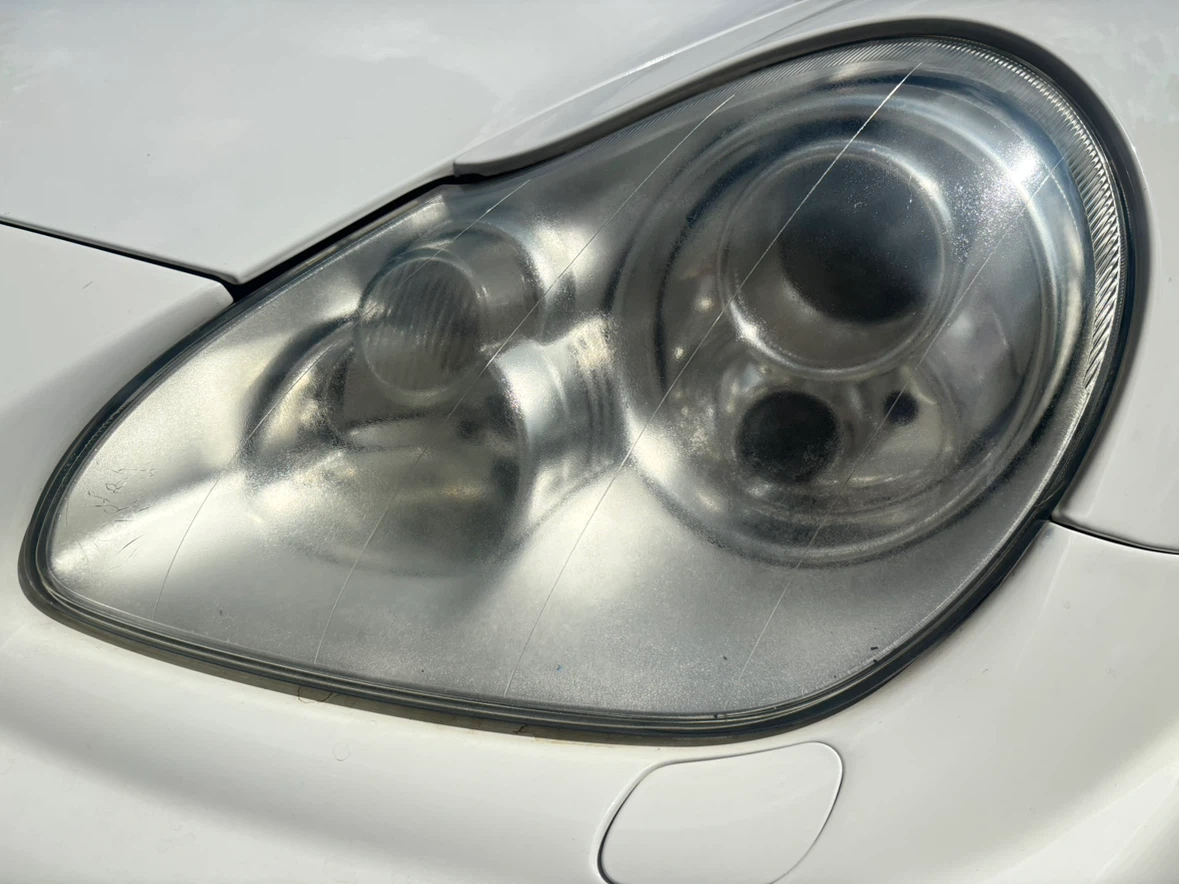 Headlight Restoration Service - photo 4