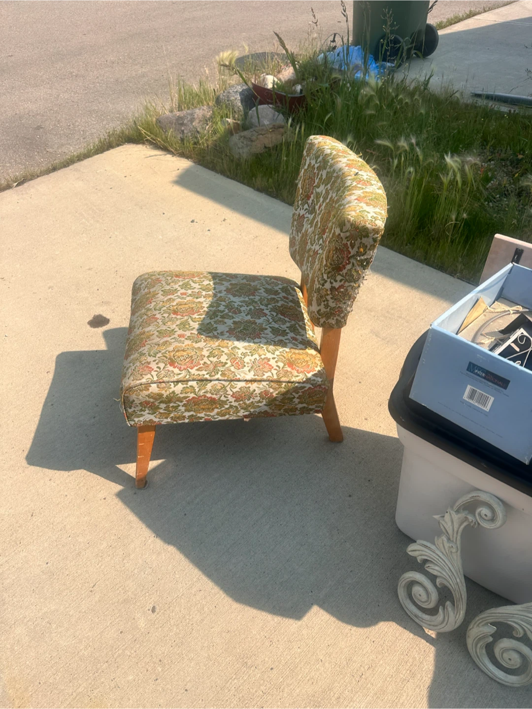 Vintage Accent Chair - photo 3