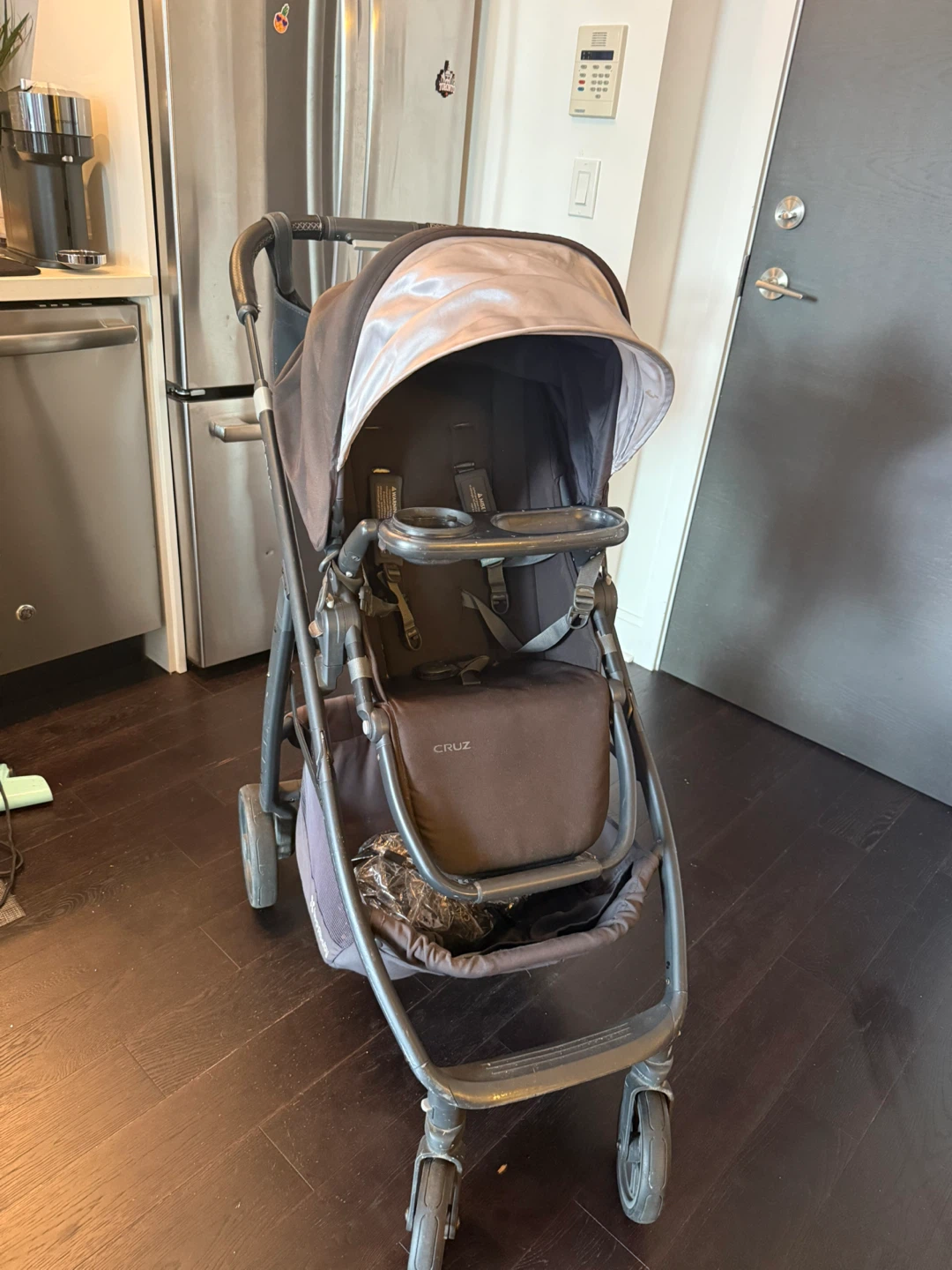 UPPAbaby Cruz Stroller + Rain Cover - photo 2