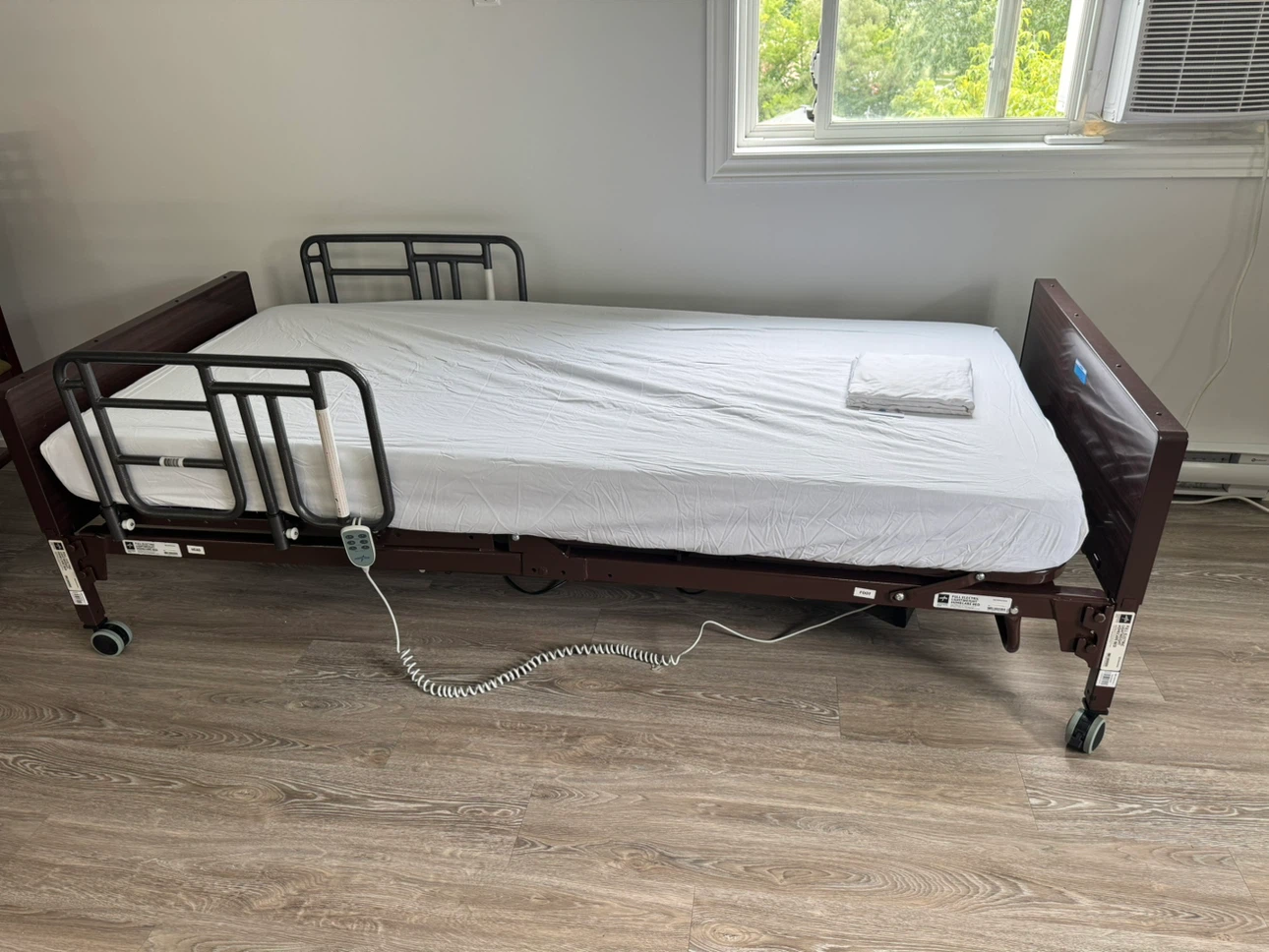 HOSPITAL BED RENTALS FAST SAME OR NEXT DAY SERVICE - photo 2