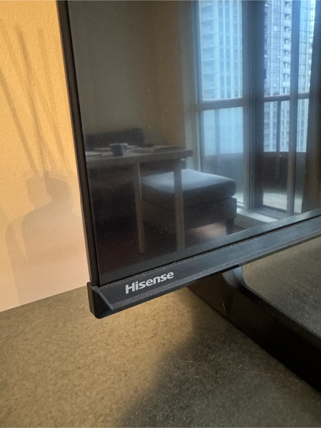 Hisense 43" 4K UHD QLED Smart Fire TV - photo 4