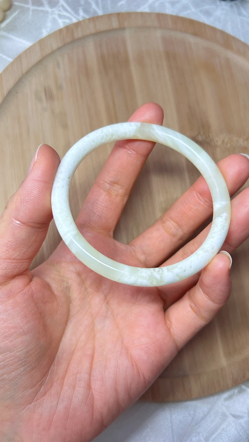 White natural jade bangle - photo 2
