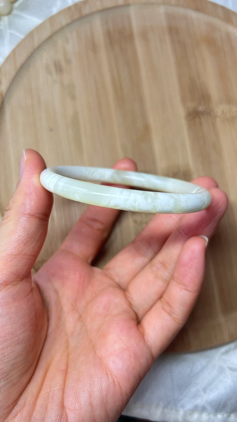 White natural jade bangle - photo 4