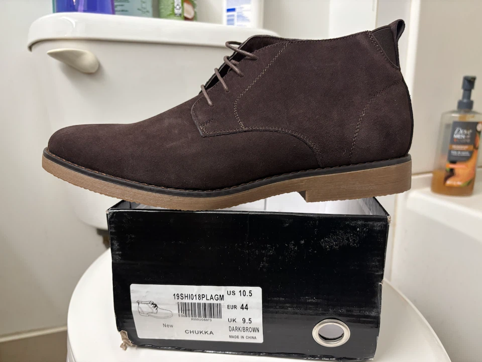 Men's Brown Suede Chukka Boots Size 10.5