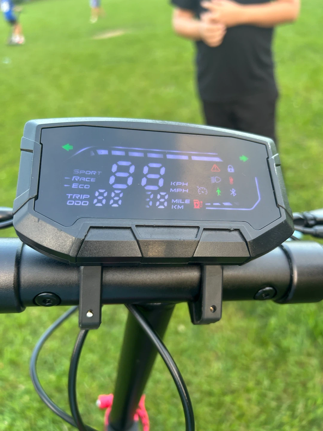 iScooter iX3 electric scooter - photo 3