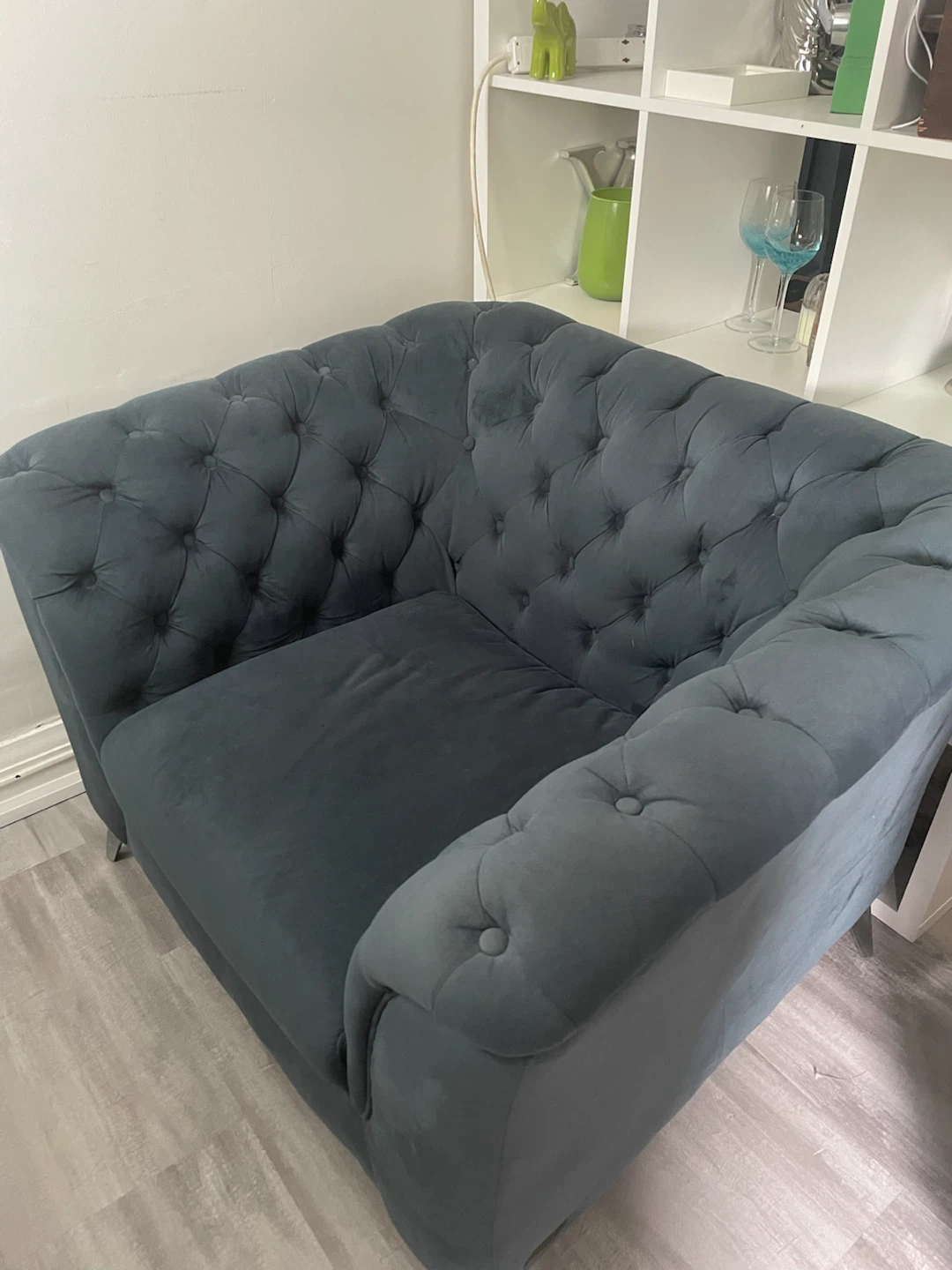 Dark Teal Tufted Accent Chair - photo 4