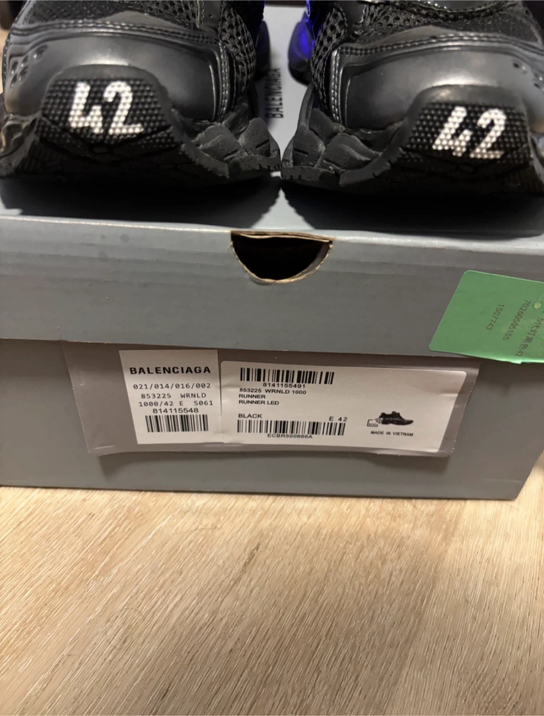Balenciaga Runner LED Sneakers Black Size 42 - photo 5
