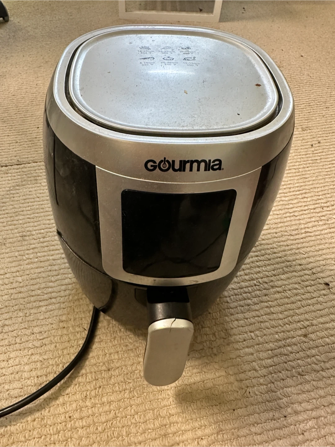 Compact Gourmia 2.2-Quart Air Fryer