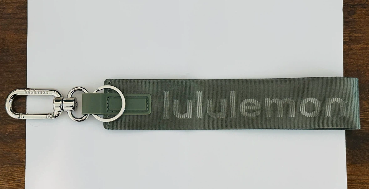Lululemon Never Lost Keychain - Willow Leaf/Meadow Haze