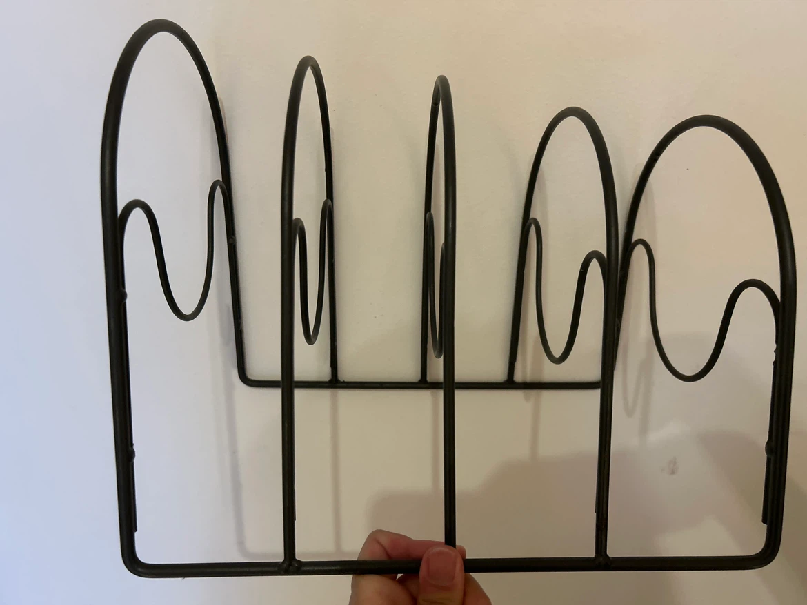 Black Metal Vertical Magazine Rack