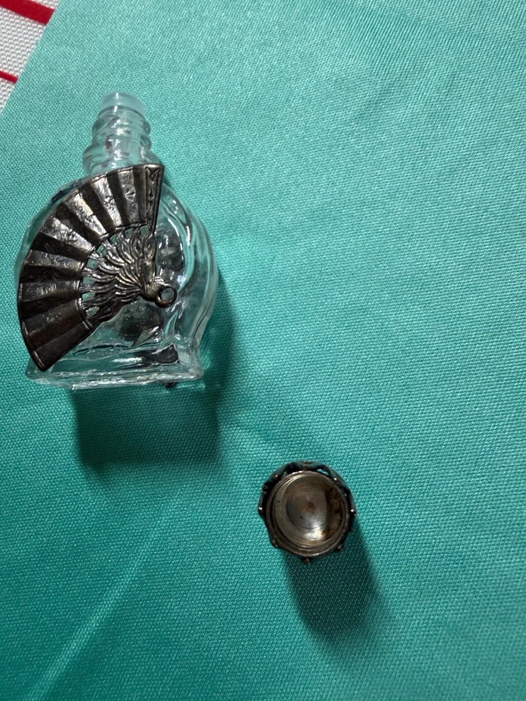Mini glass holy water /Perfume Bottle with Fan Detail - photo 4