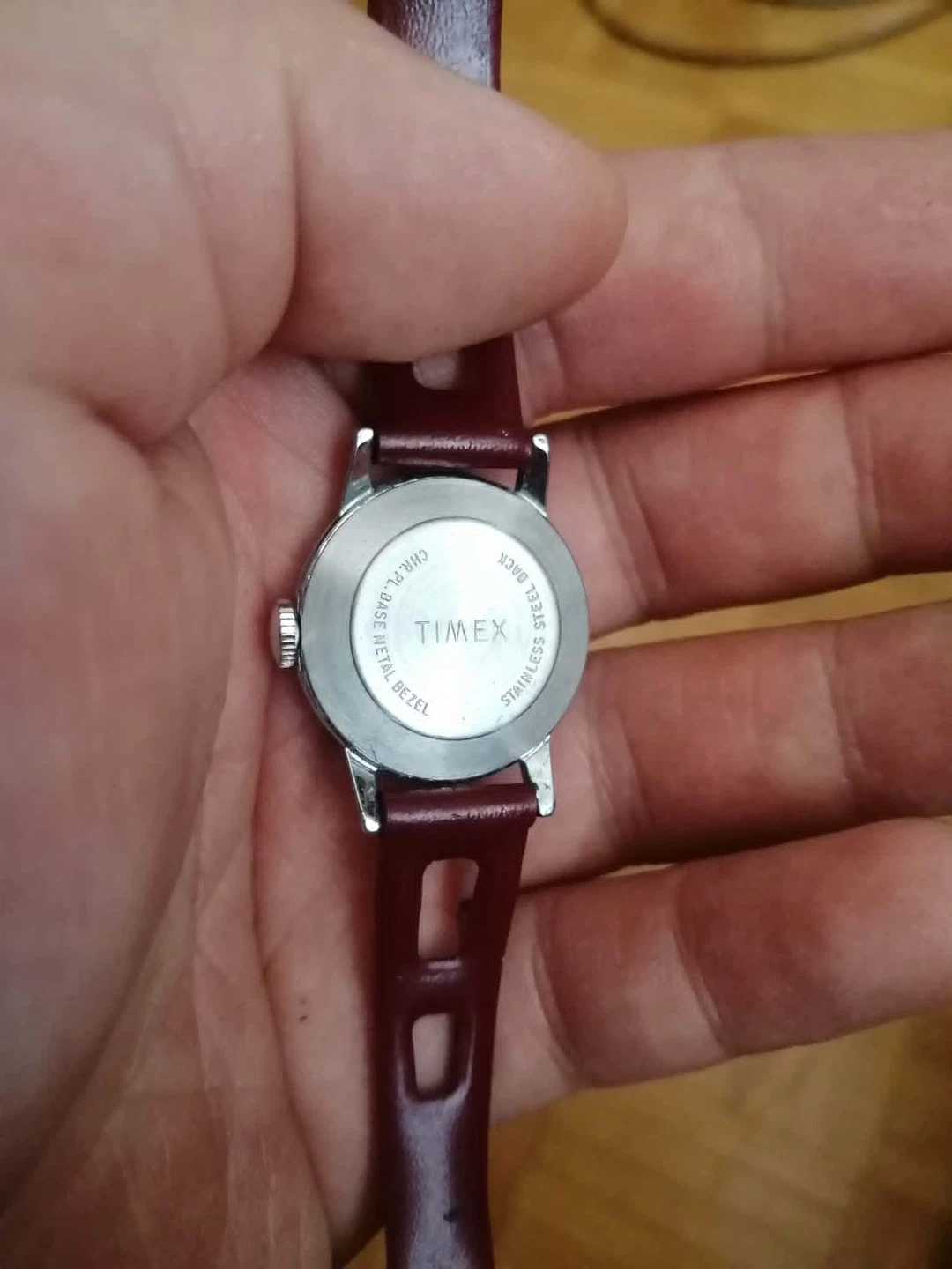 Mechanical hand wind Timex watch. Works perfectly - photo 2