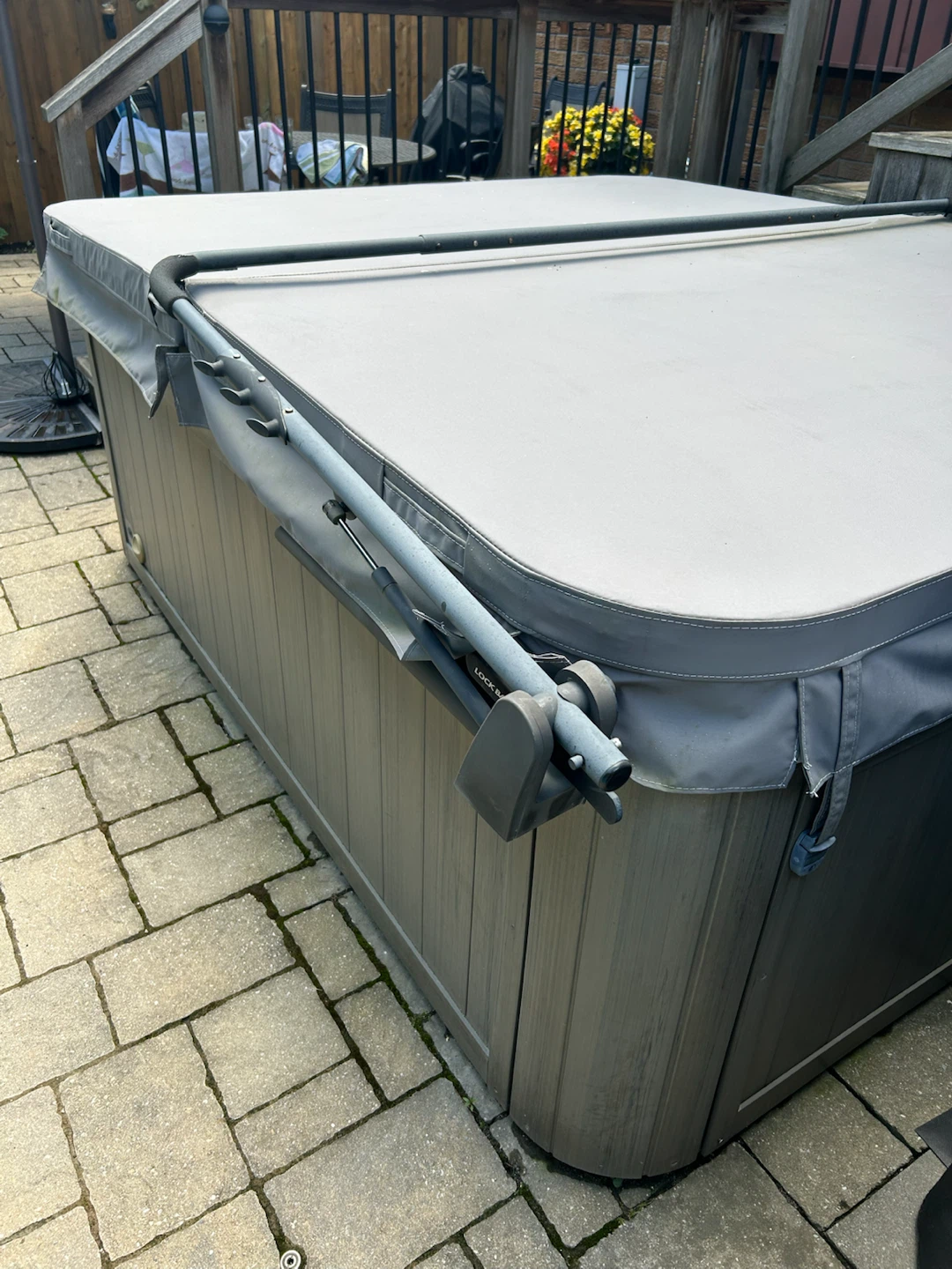 Sundance Marin Hot Tub - 4-5 Peron