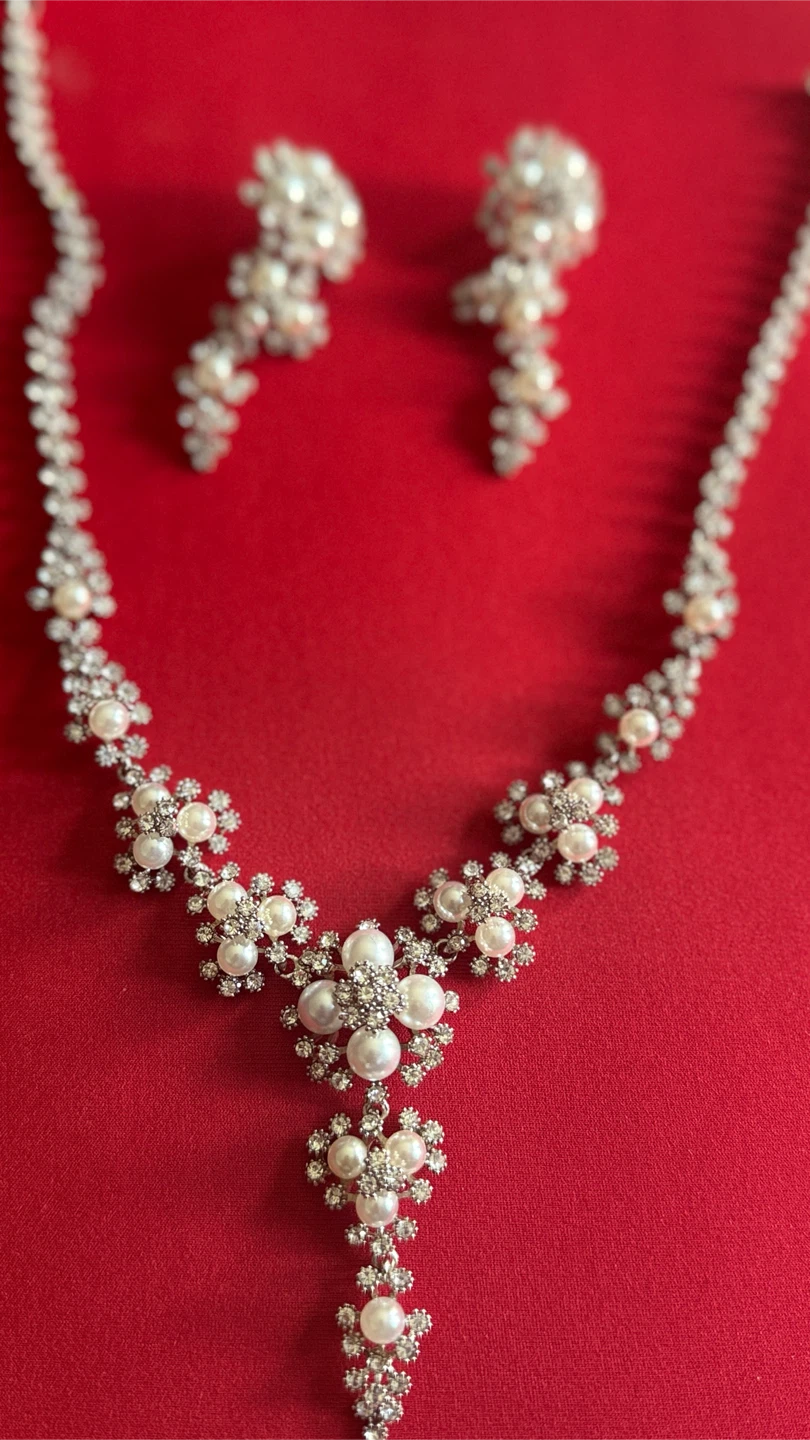 Pearl and Rhinestone Necklace and Earring Set - photo 3