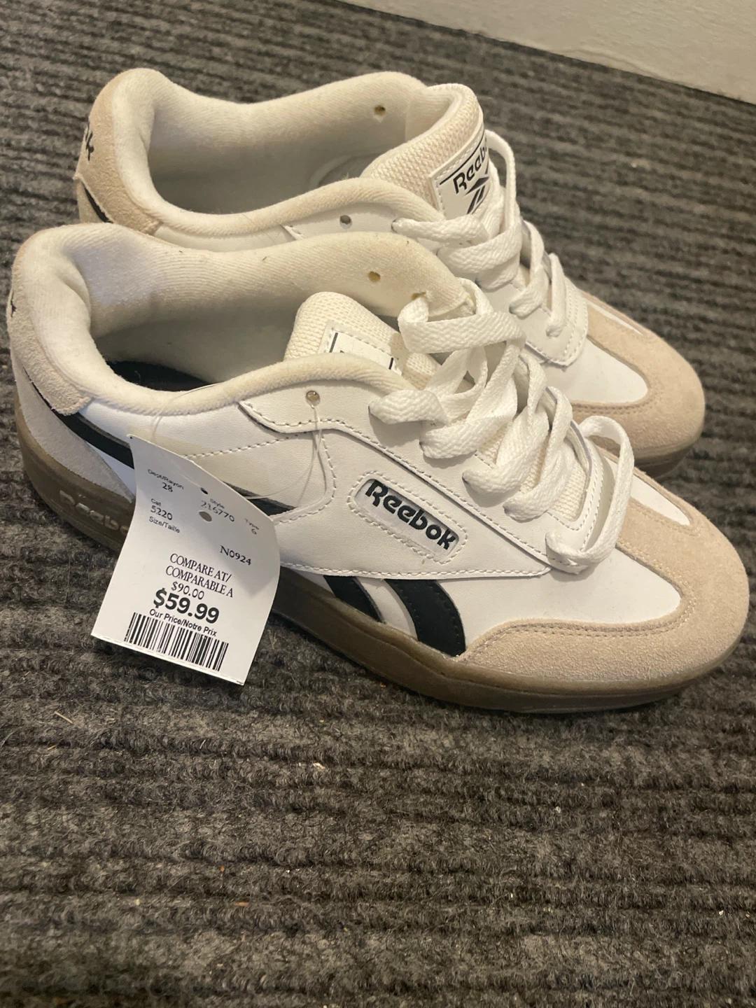 Reebok White Suede Casual Shoes - photo 2