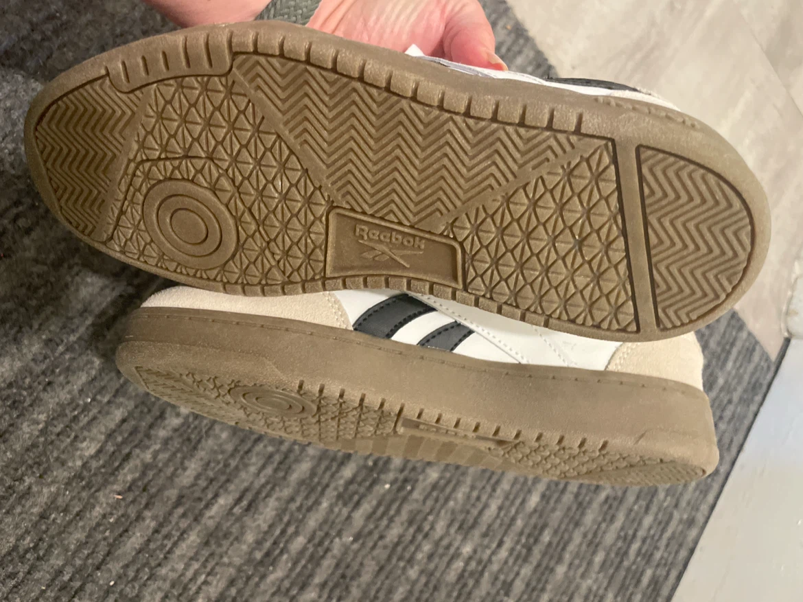Reebok White Suede Casual Shoes - photo 3