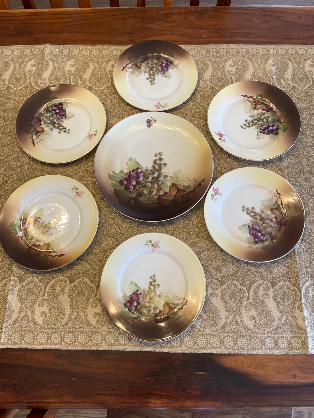 JAC Bavaria Ceramic Plates Set with Grapes Design