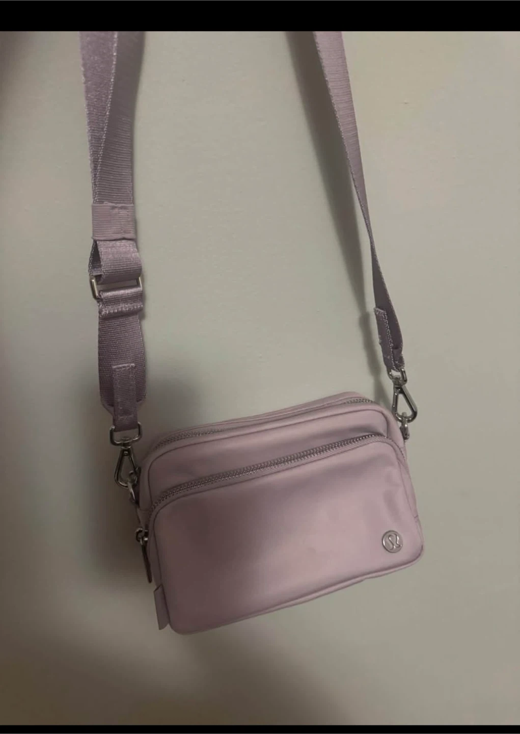 Lululemon Everywhere Belt Bag Lilac like new - photo 2