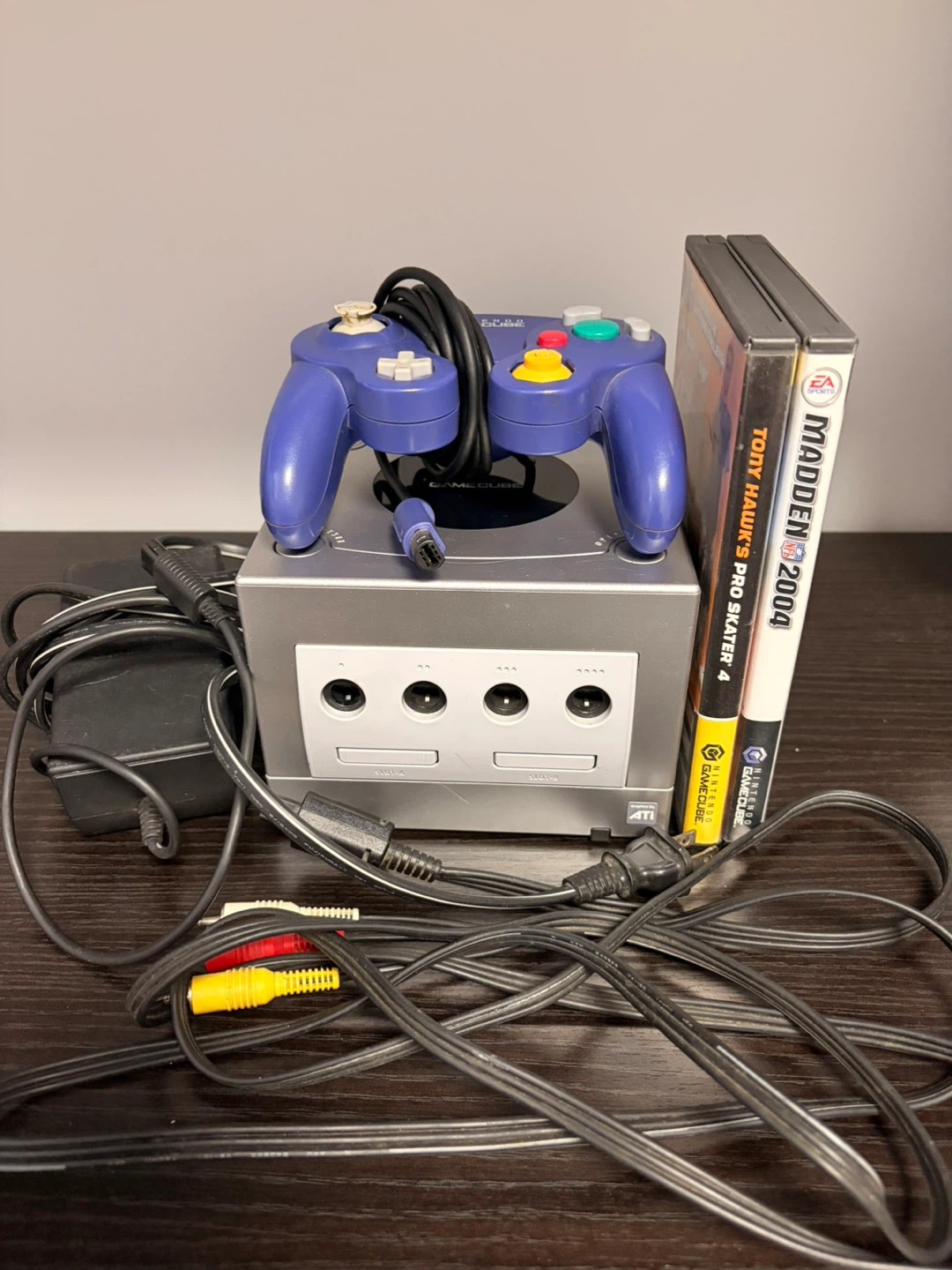 Nintendo GameCube DOL-101 + Manette + 2 Jeux