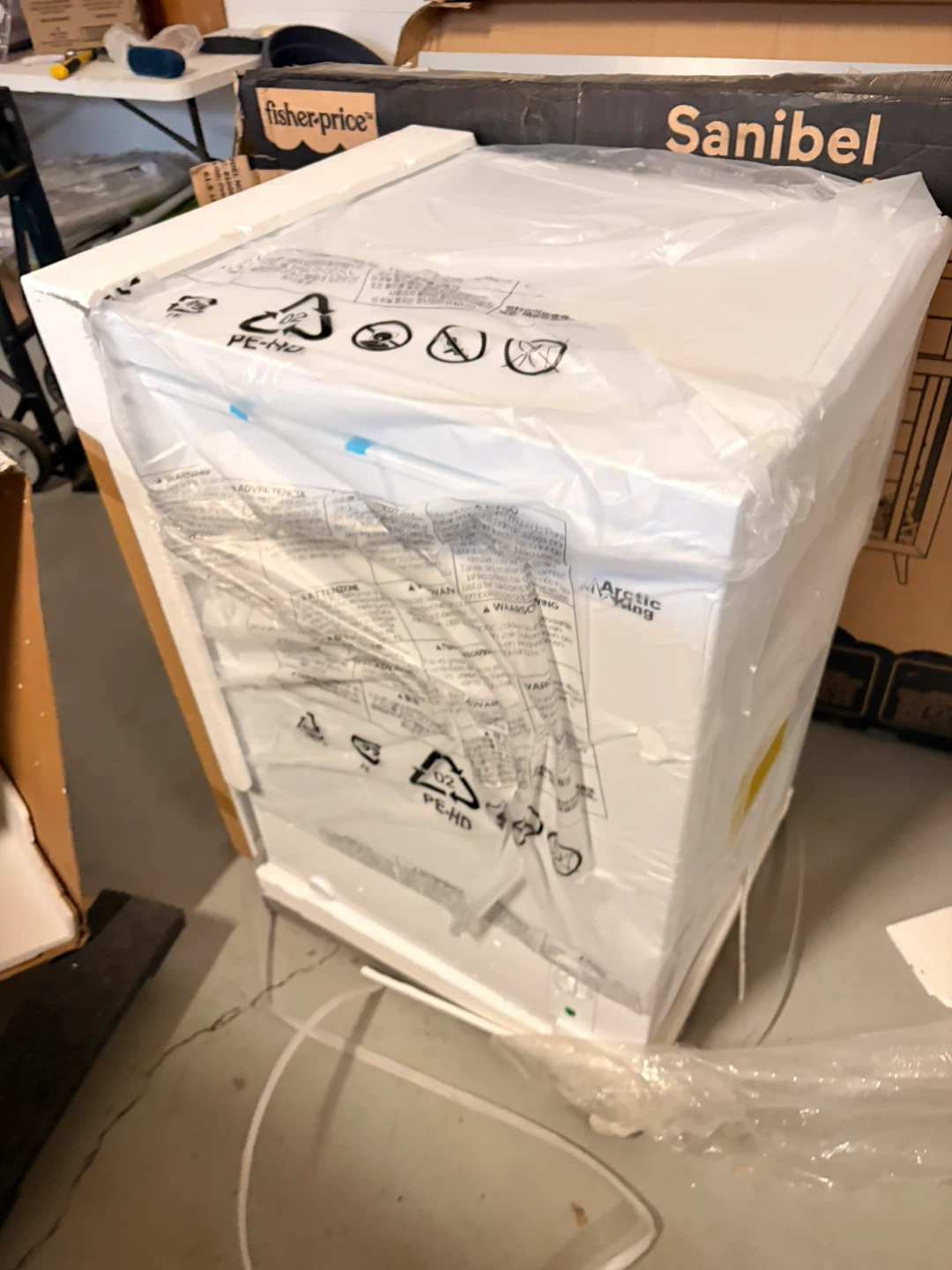 Arctic King 5.1 cu ft Convertible Chest Freezer - photo 4