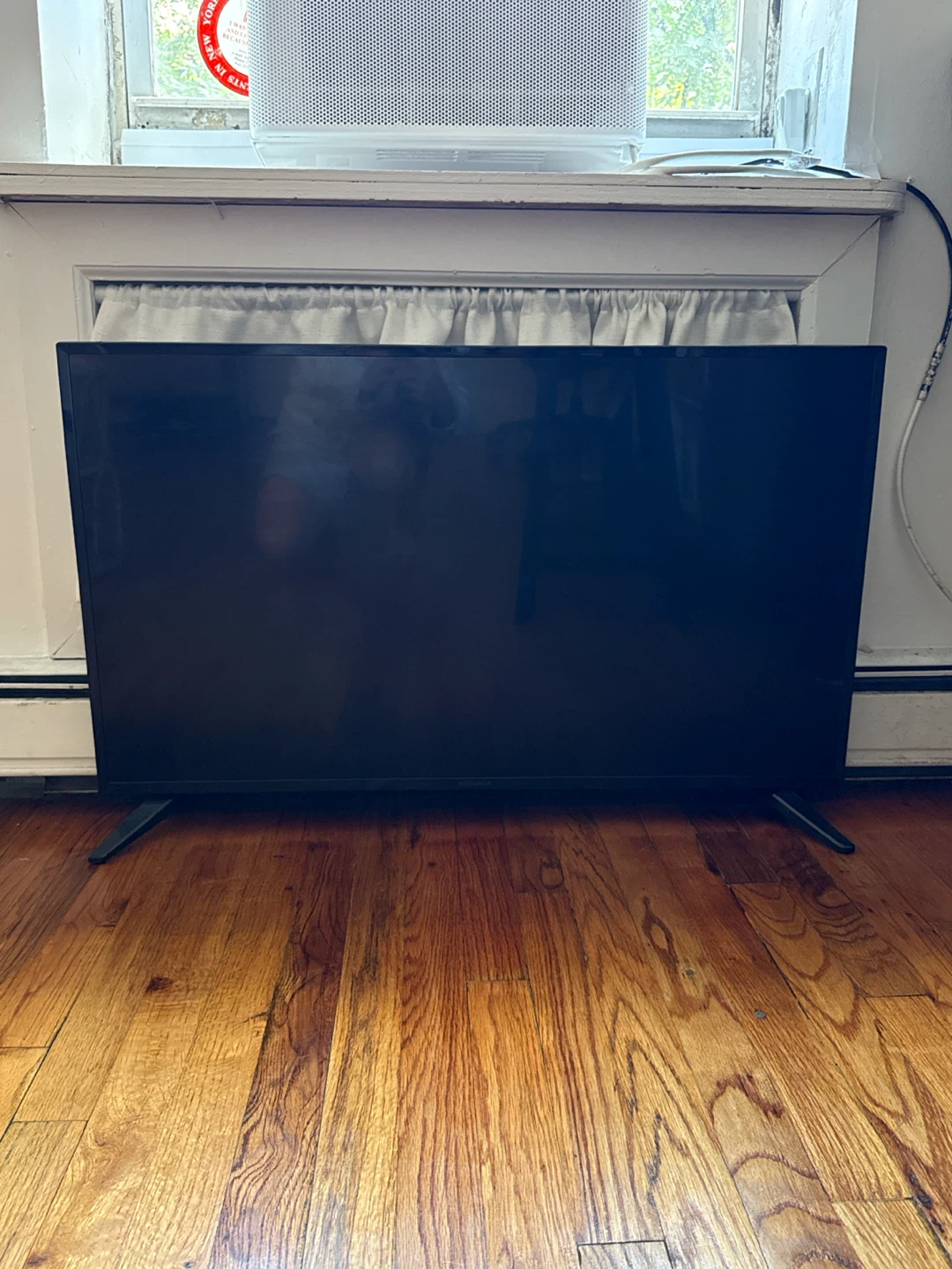 39” Insignia LED TV – Great Condition – $60 OBO