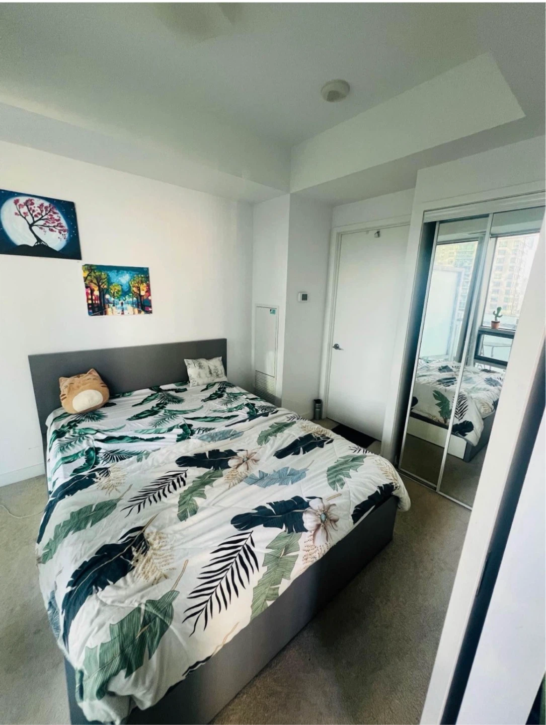 Queen Size Bed Frame with Headboard - photo 2