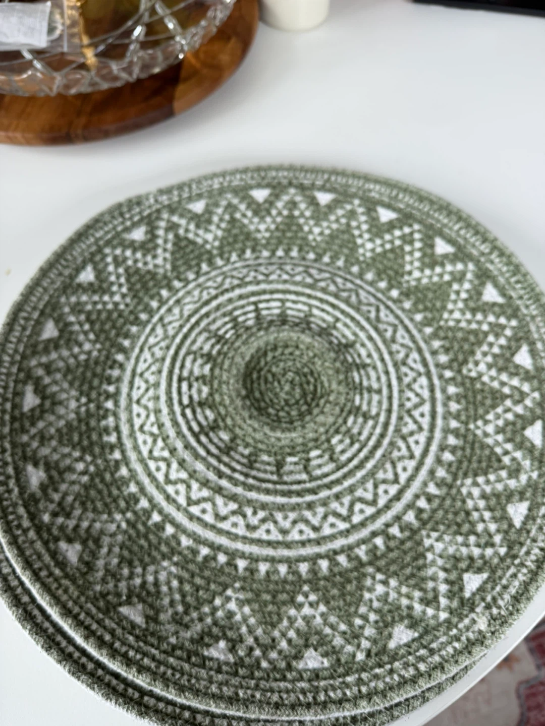 Round Woven Placemats, Green Pattern (Set of 2) - photo 2