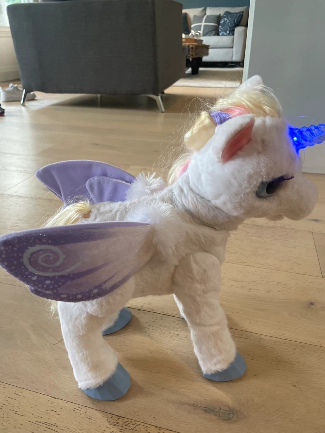 Furreal friends White and Purple Unicorn Toy with Lights - photo 2