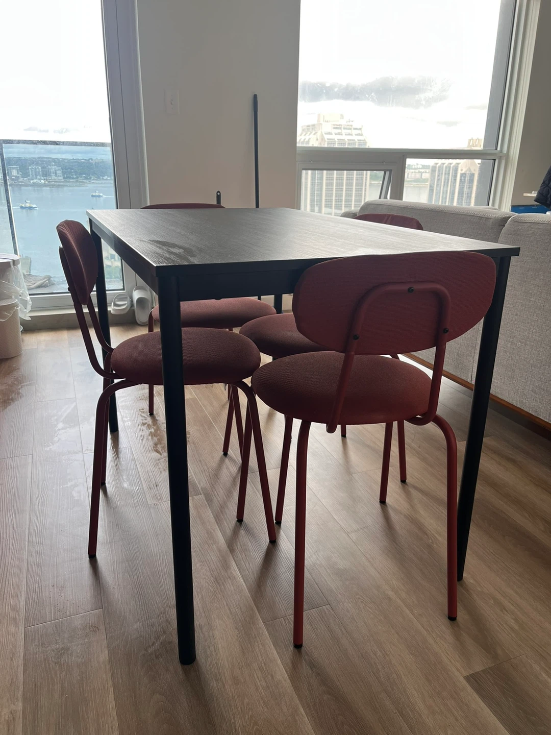 SANDSBERG Dining Table and 4 Chairs - photo 2