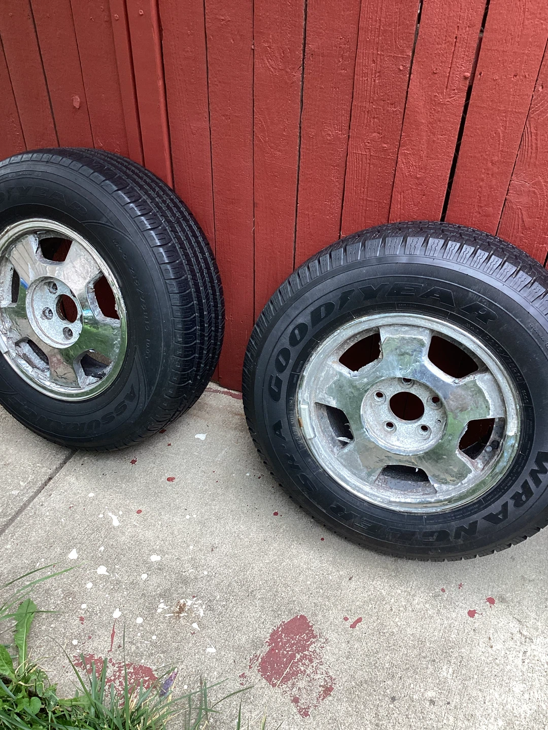 Like New Set of 4 Goodyear Tires with rims 215/75/R15 - photo 3
