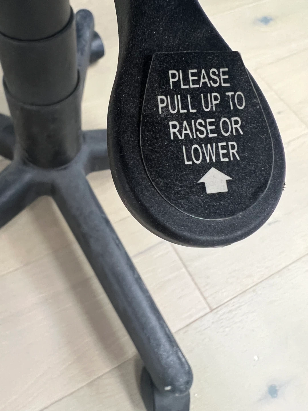 Black Office Chair - photo 3