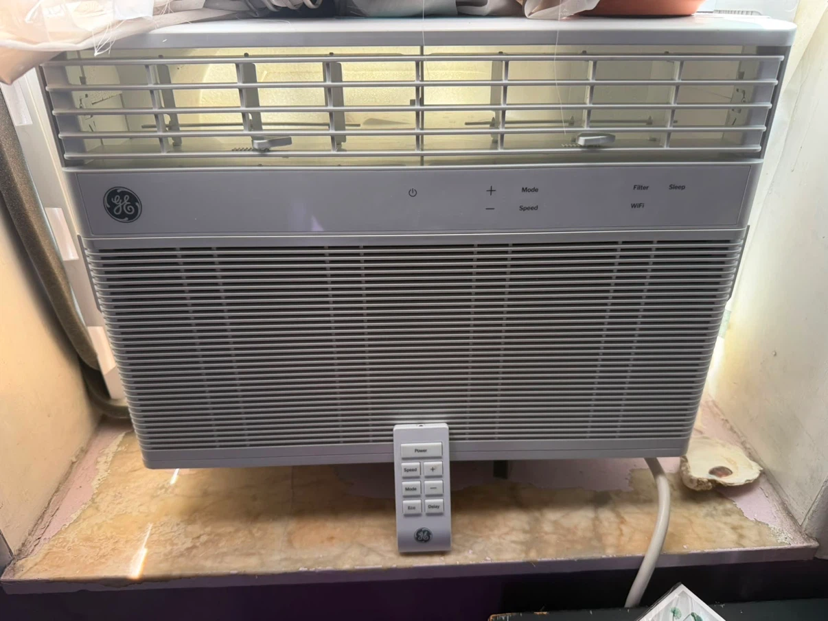 GE 8,000 BTU Smart Window Air Conditioner