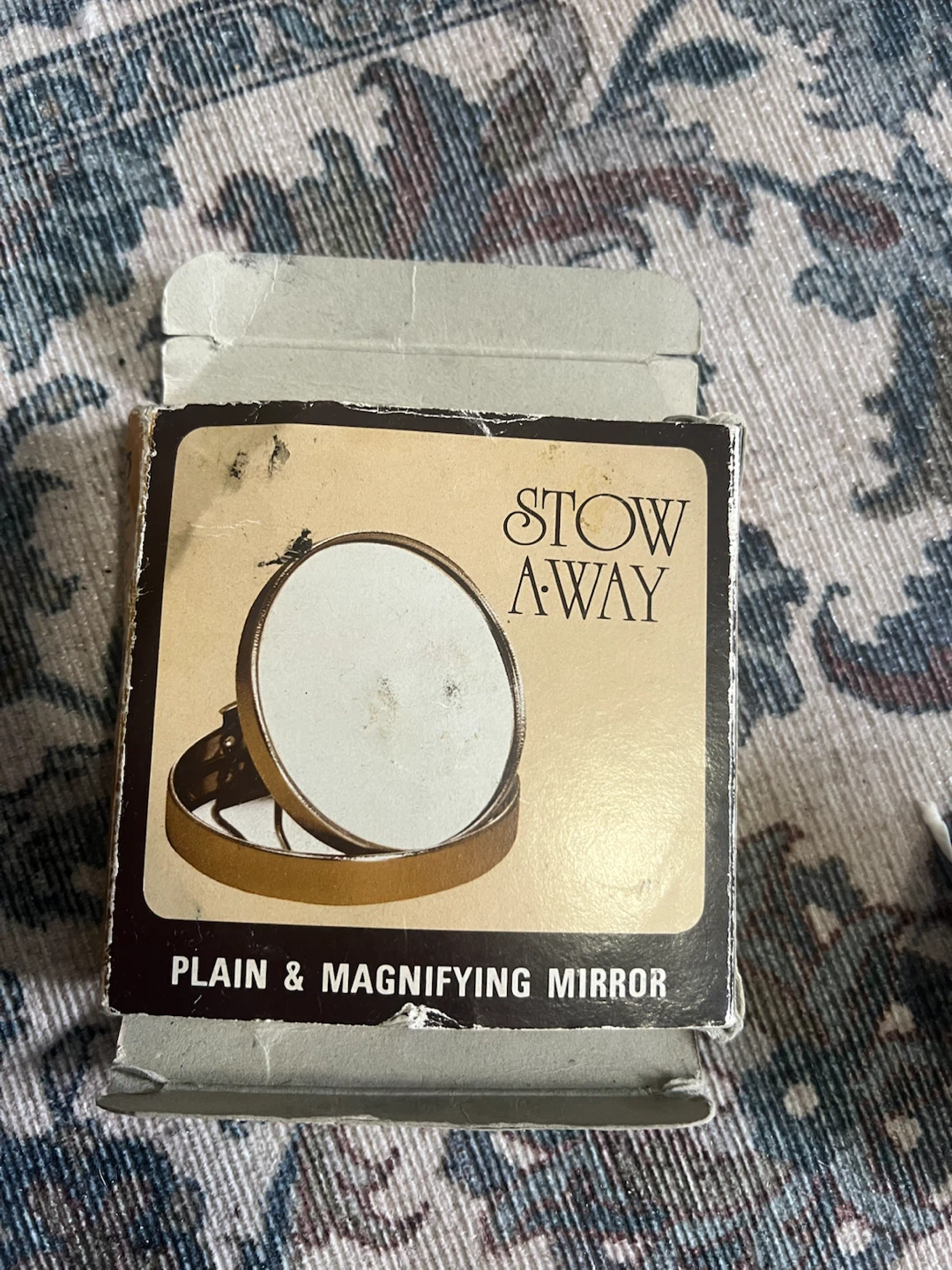 Stow Away Plain & Magnifying Mirror