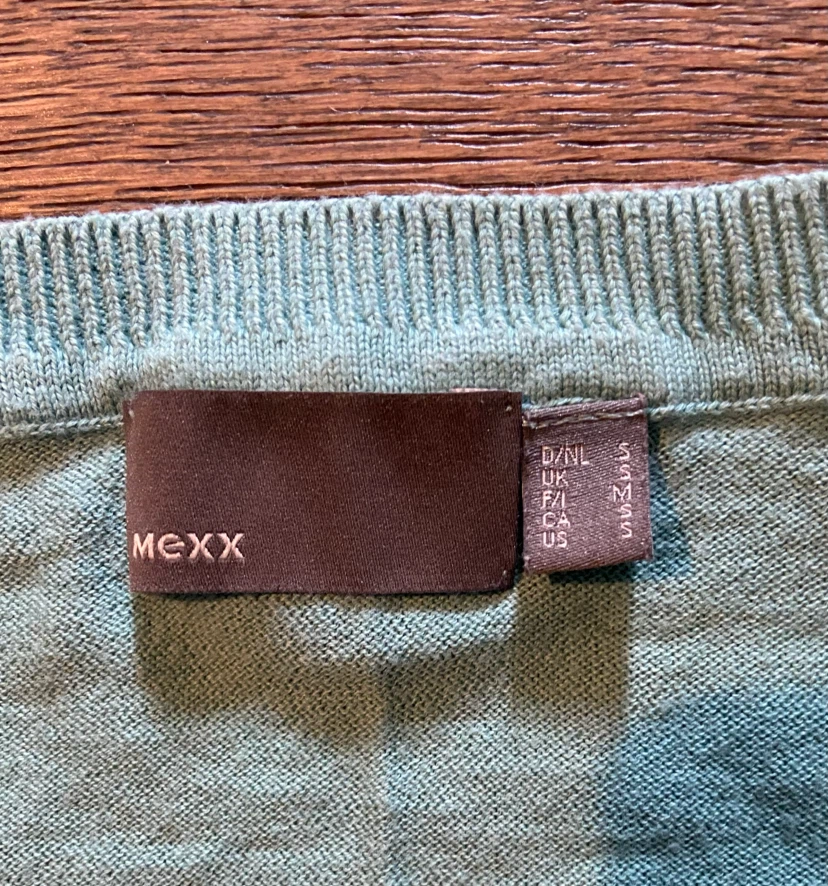 EUC: Mexx Vintage Y2K Beaded  Cropped Cardigan XS - photo 4