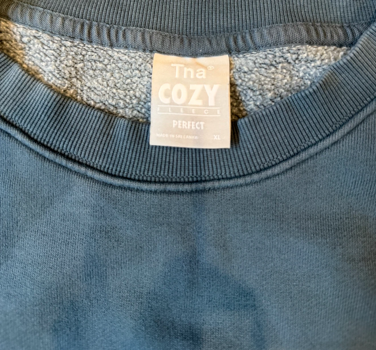 Aritzia Perfect Crewneck - photo 2
