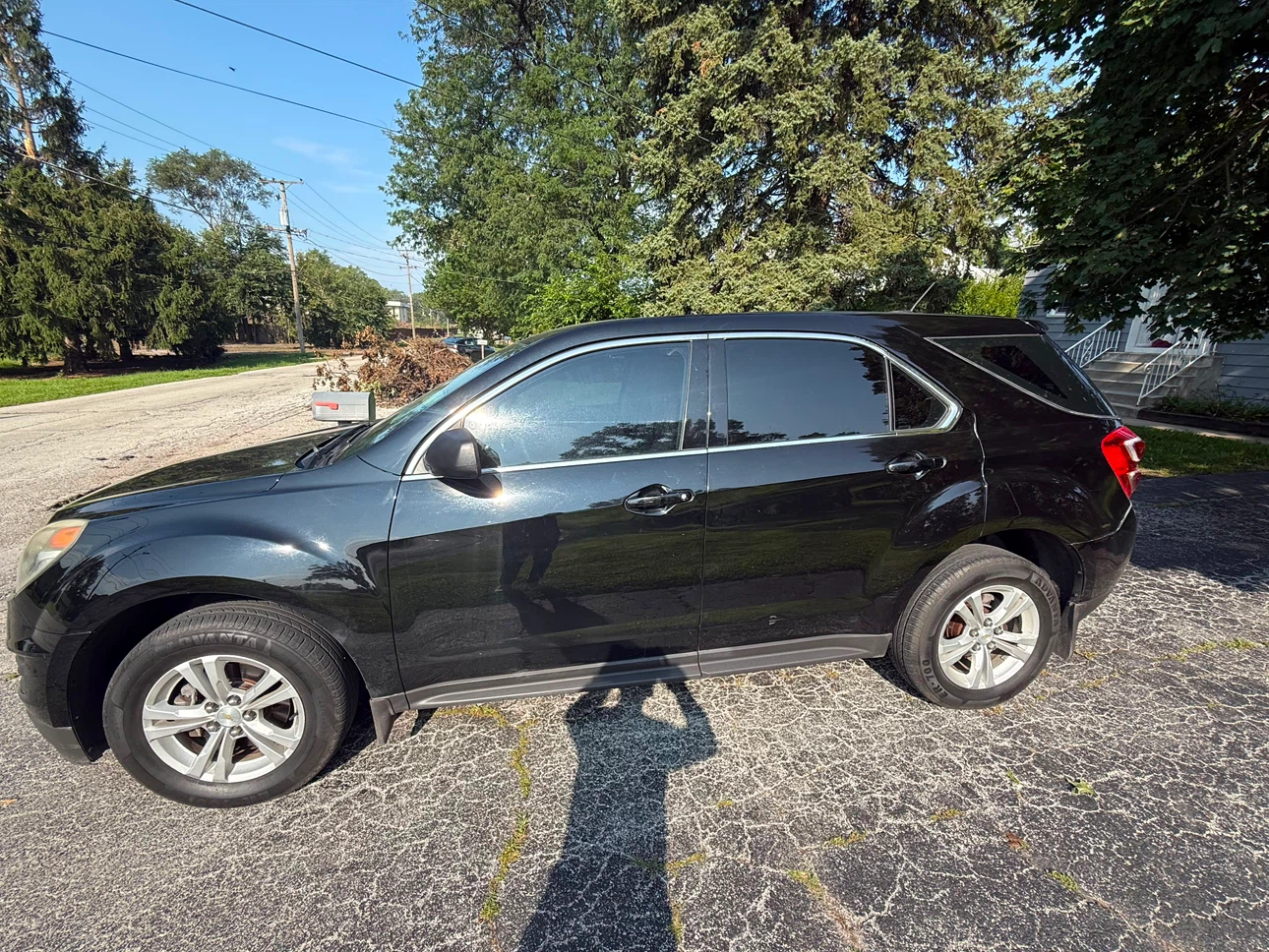 Black Chevrolet Equinox SUV