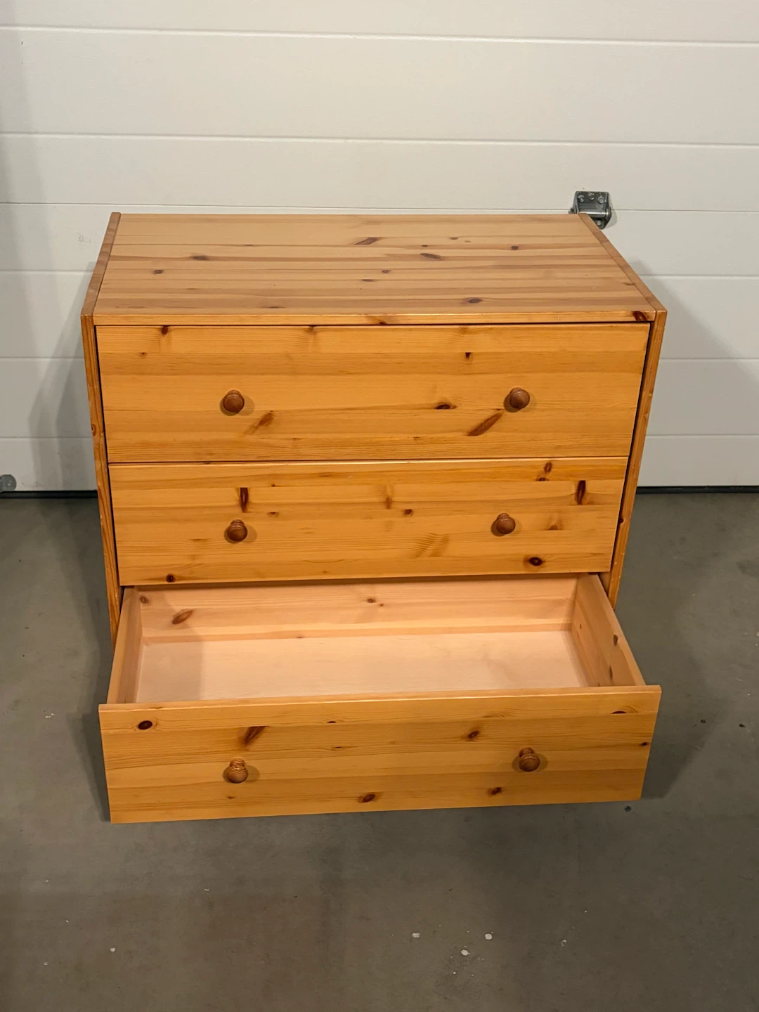 dresser with 3 drawers wooden - photo 4