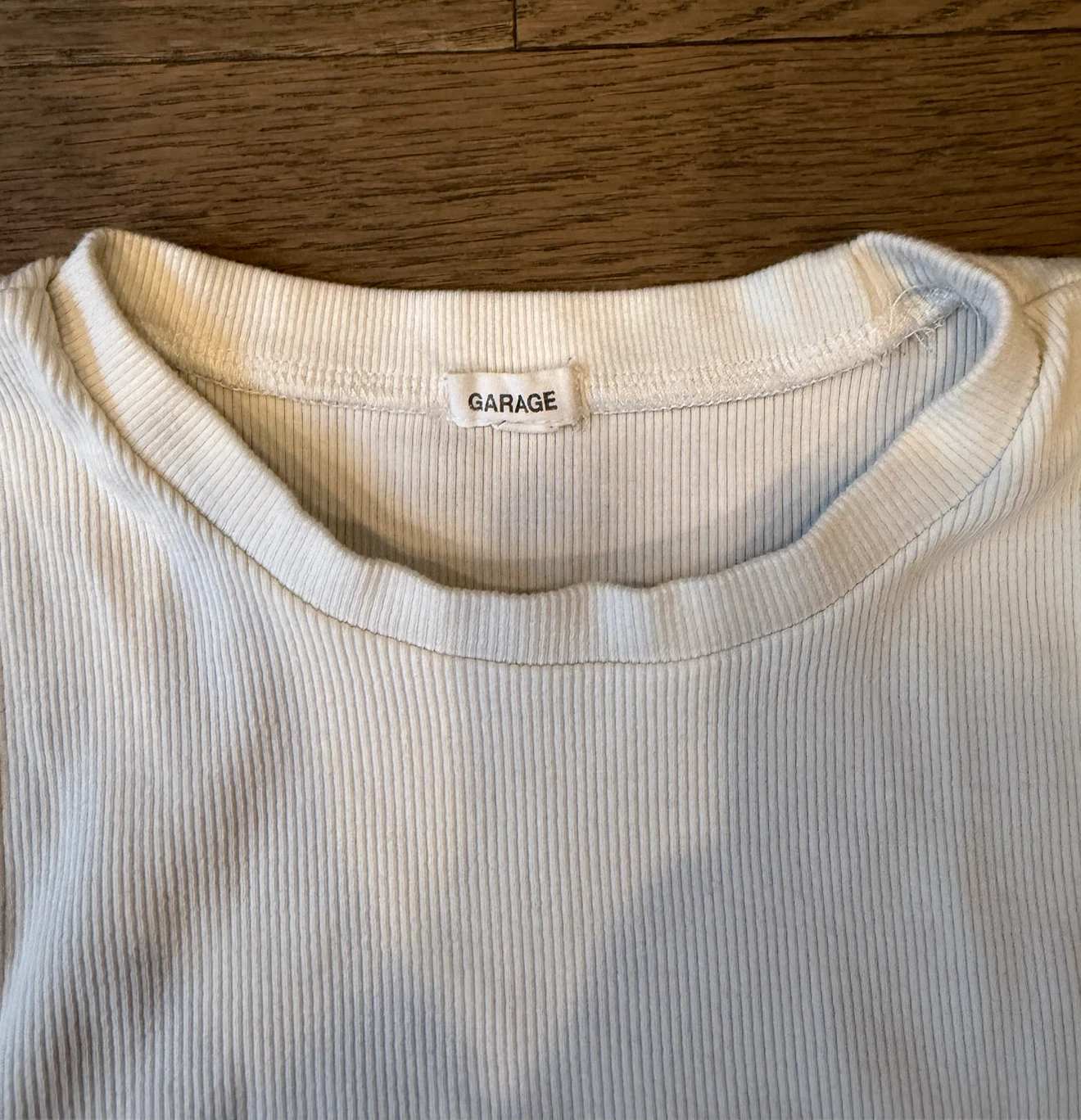 Garage White Ribbed Cropped T-Shirt - photo 2
