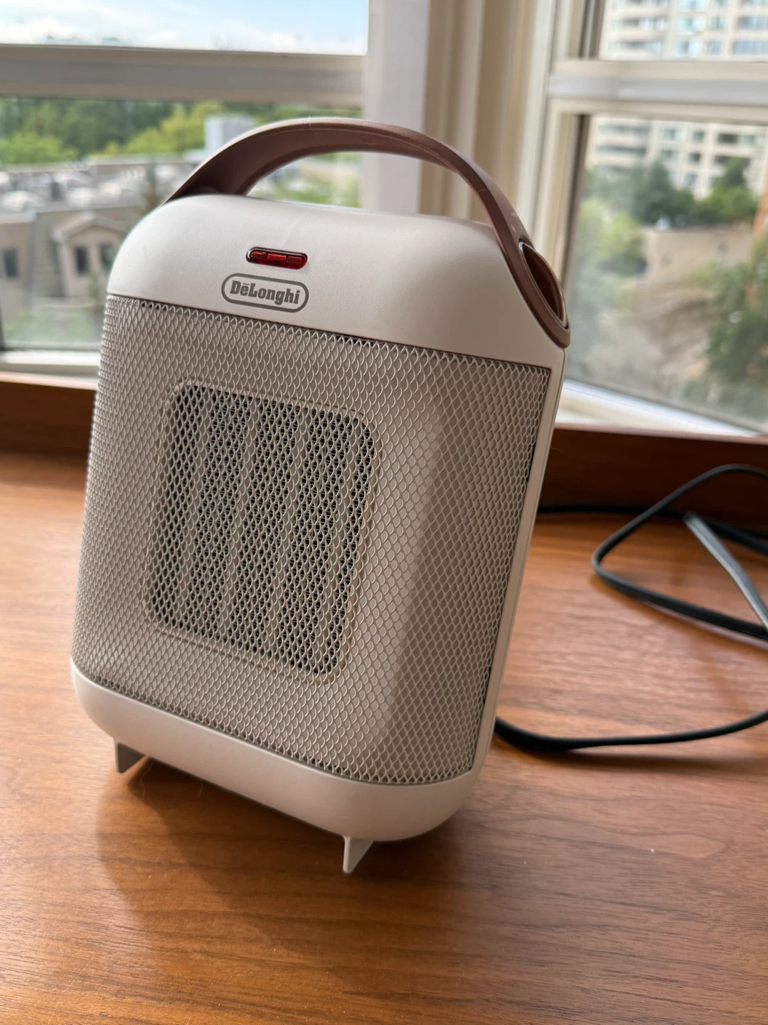 De’Longhi Capsule Ceramic Heater – Works Great
