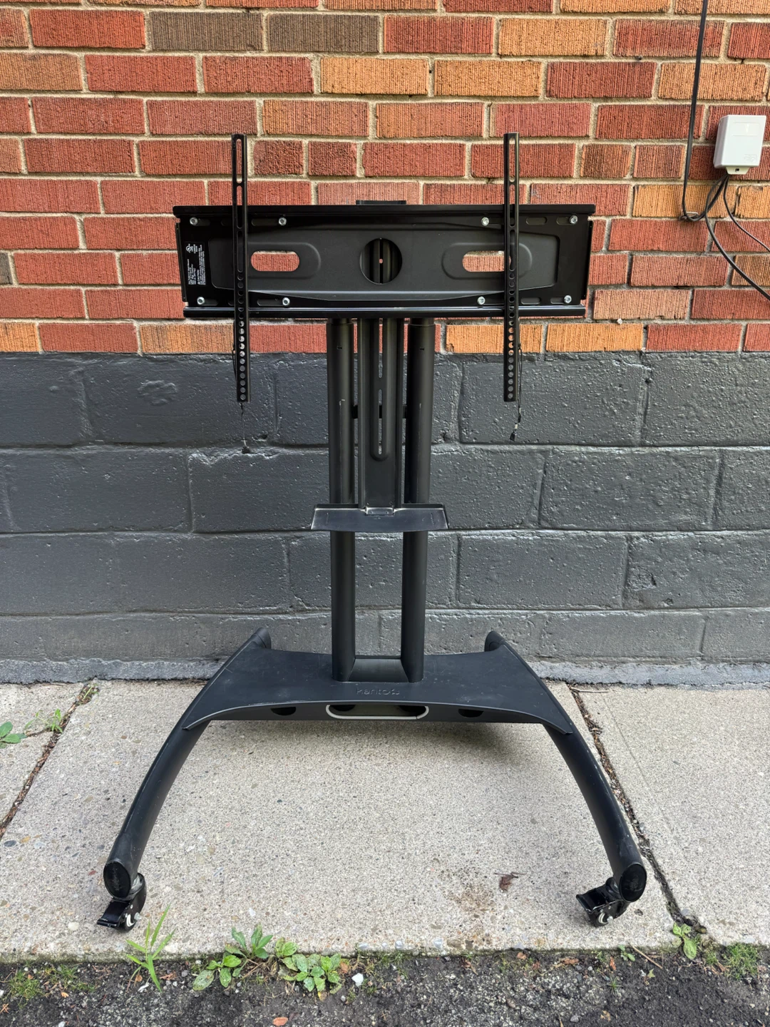 Kanto TV Cart with Mount